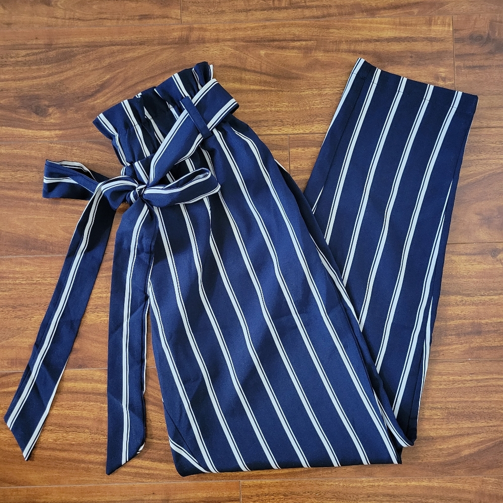 High-Waisted Belted Summer Pants